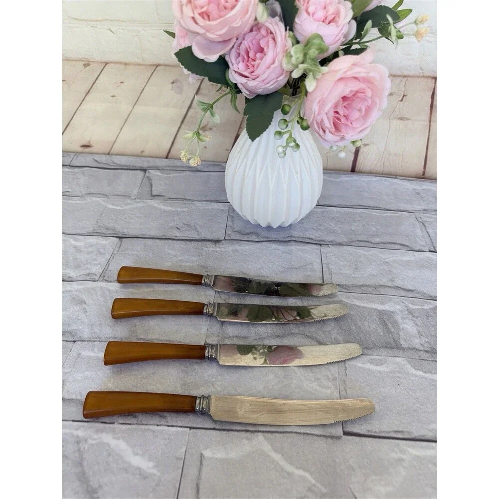 50/60’s Bakelite Butterscotch Set Of 4 Knives LATHAM & OWEN SHEFFIELD ENGLAND